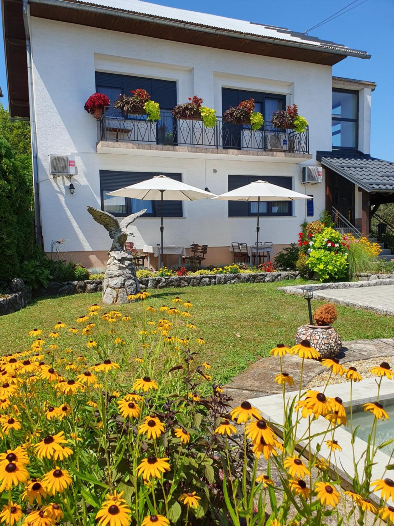 Guesthouse Vila Slunj Exterior foto